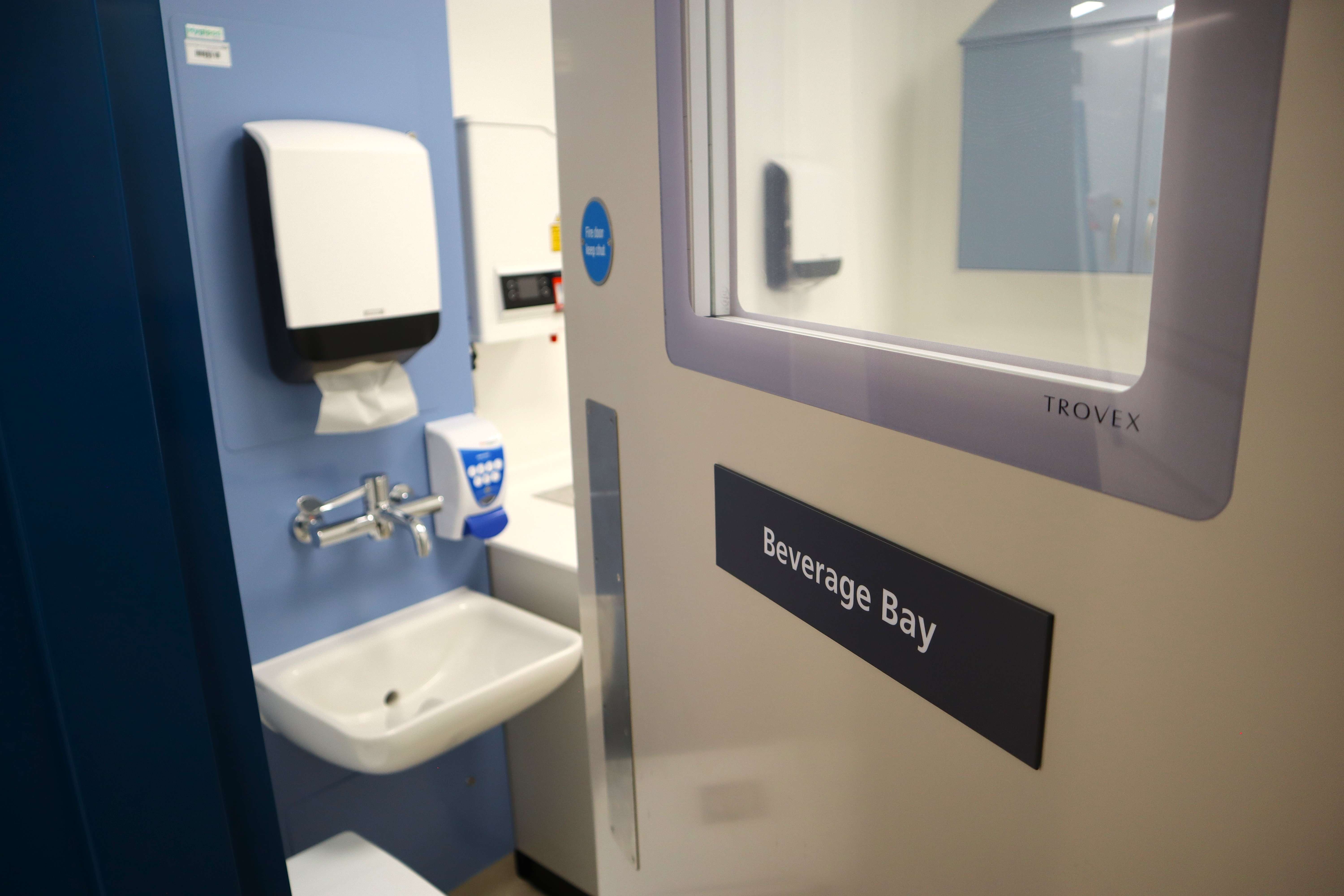 Image through a Hygidoor to a Hygipod IPS unit in hospital